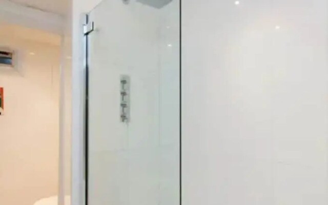 1 Bedroom House in Whitechapel