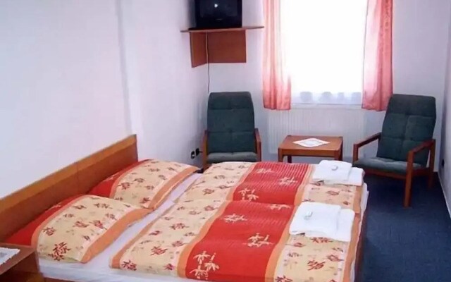Hotel Alf