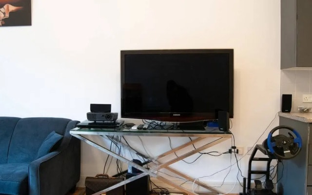Modern 1 Bedroom Apartment by Battersea Power Station