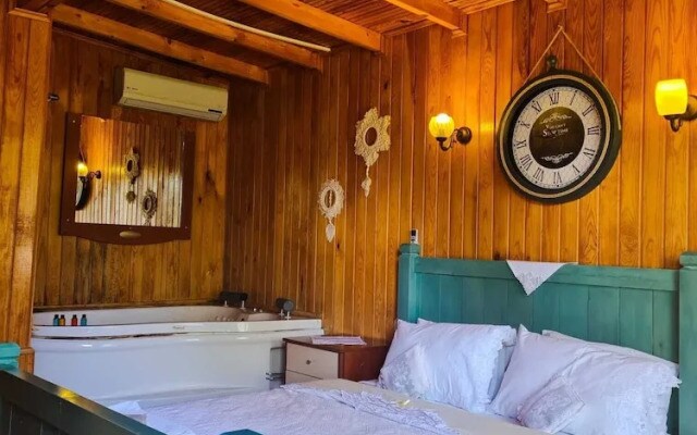 İpek Koza Motel