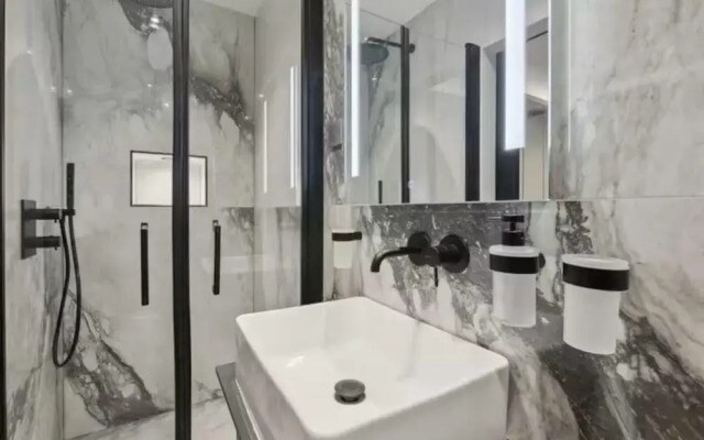 Elegant Flat - 2br-6p