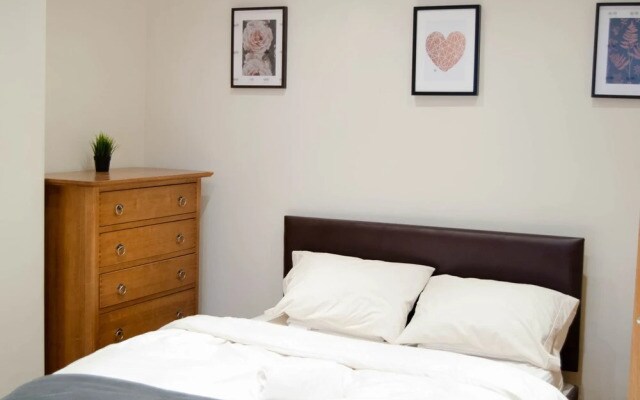 Luxury 1 Bedroom in the West End London
