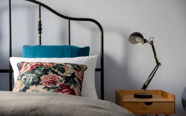 Hala Mirowska Stylish Apartment