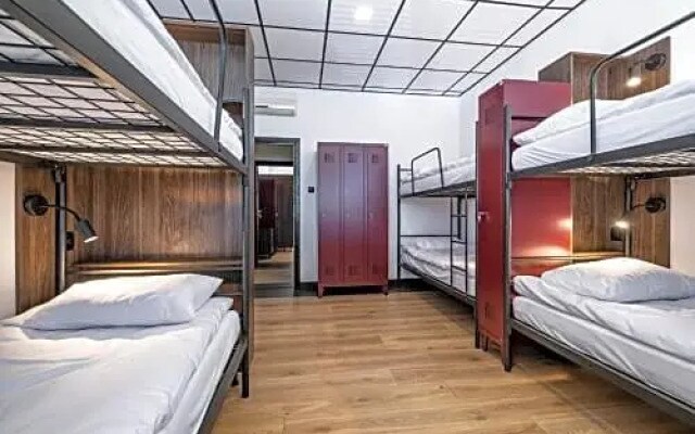 VOLA Hostel