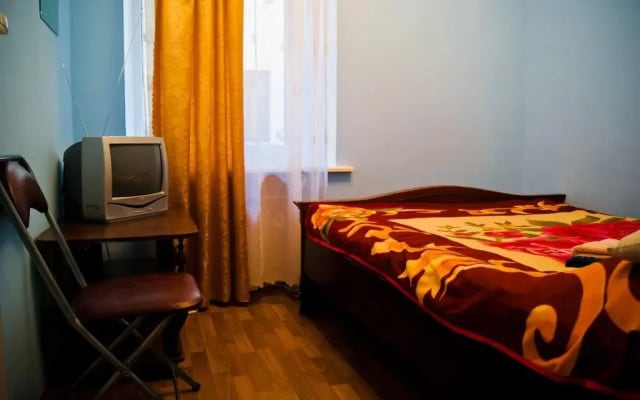 Hostel Variant