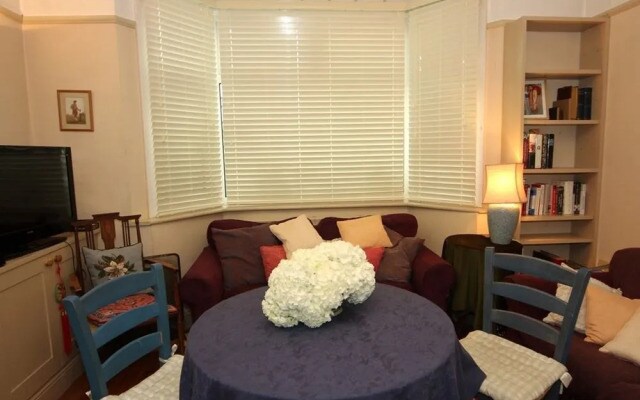 Southfields B&B Studios