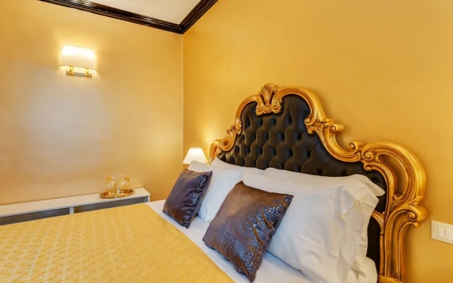 Trevi Fountain Luxury Home