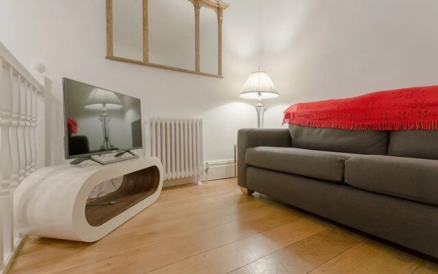 Home With Roof Terrace Hampstead Village