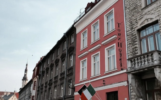 hotelImage