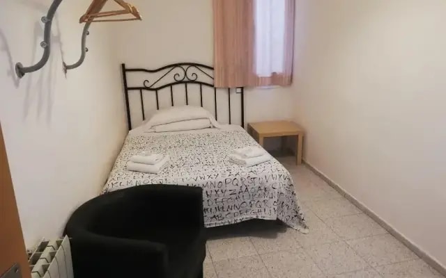 Hostal River