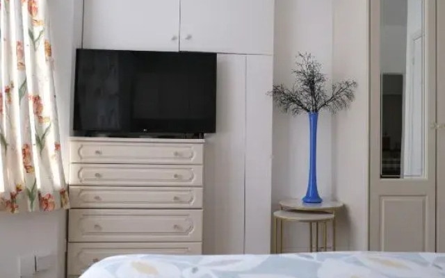 Lovely 1 Bedroom Apartment with Free Parking