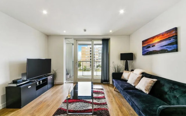 Luxury 2 bed 2 Bath Apartment in Canary Wharf