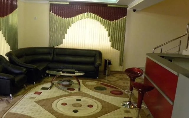Divnyy Guest House