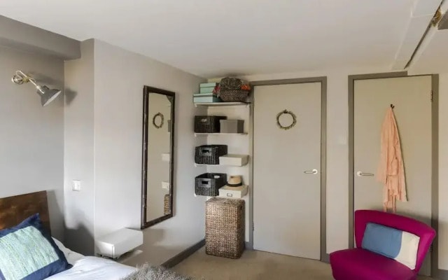 Stunning 2-bed Converted Warehouse - Sleeps 4