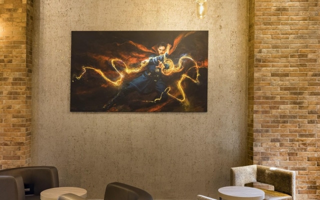 Disney's Hotel New York - The Art of Marvel