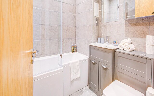 Hybrid Resi - Battersea