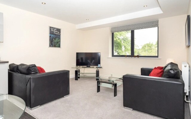 Luxury, Modern Apartment in York, Sleeps 4