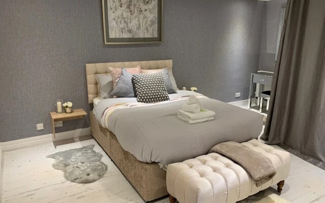 Luxury Stay Homer Street