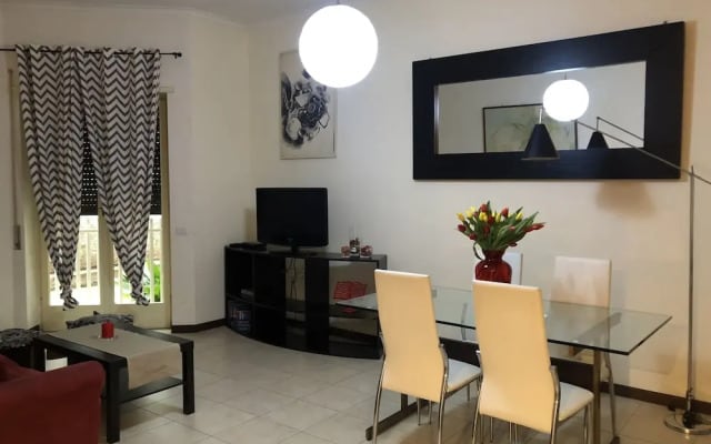 Izzy Apartment
