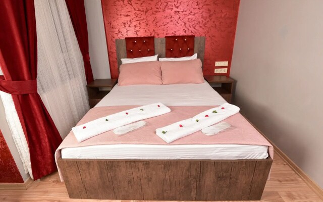 Rays Hotel