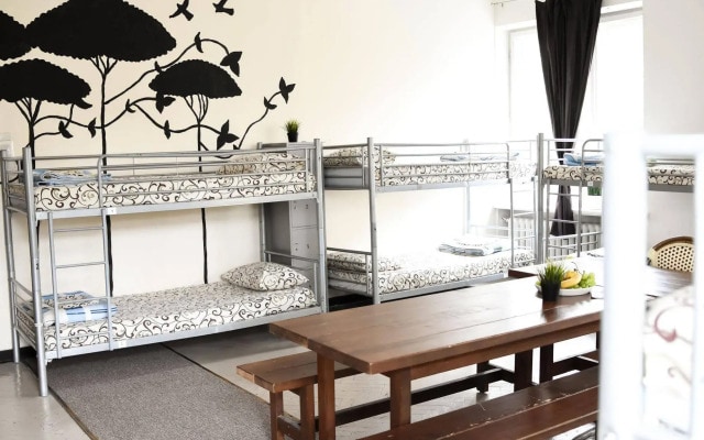 R Hostel