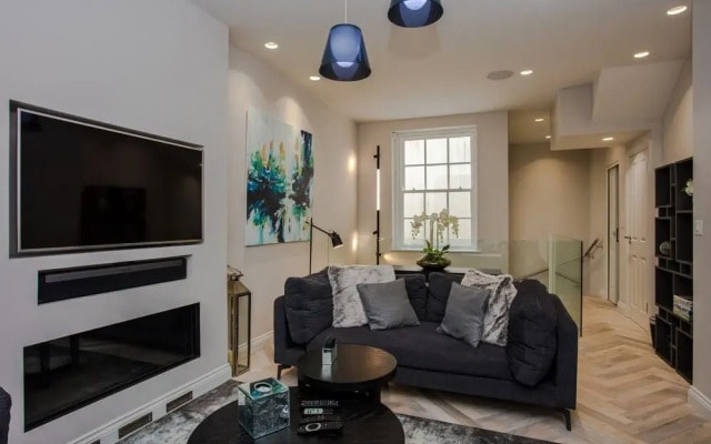 Stunning Deluxe 3BD House in Fitzrovia