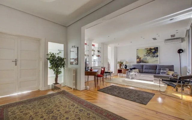 Urban District - Central Gran Via Apartments
