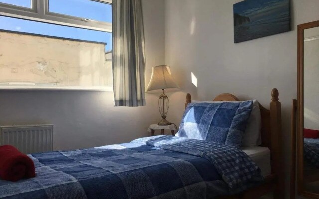 Clifftop Apartment