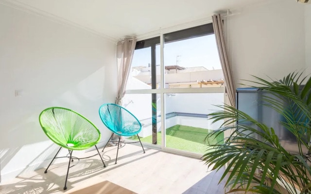 Ahro Suites Plaza de Arriola 1