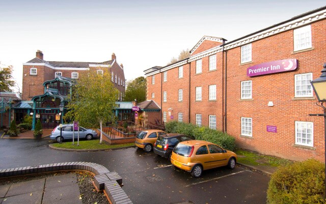 Premier Inn Stockport Central