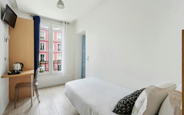 Hotel Le National Clichy Paris