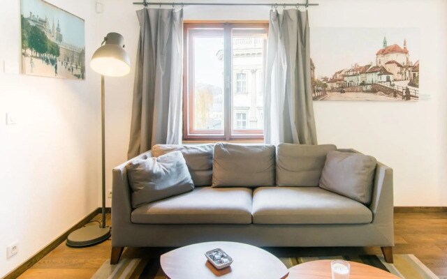Modern Apartment in a Picturesque 15th-Century Building