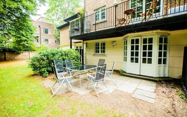 Wimbledon 2 bed 2 Bath Apartment