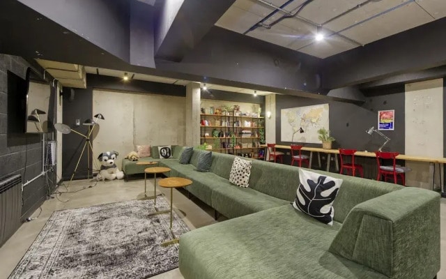 Practical Student Studio in Lively Hammersmith