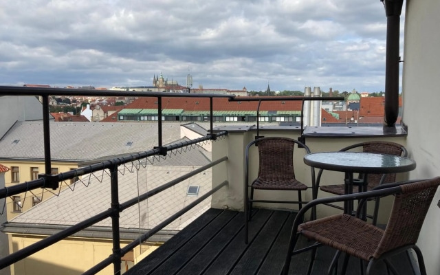 Castle View Apartment