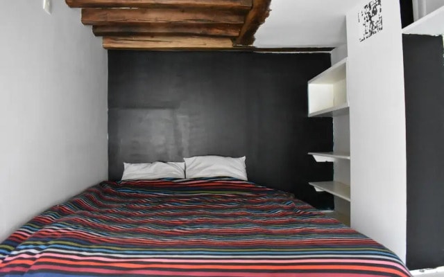 Studio Apartment in Saint-germain-des-prés & Saint-michel