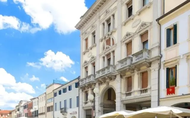 Quaint Apartment in Venice near La Banque