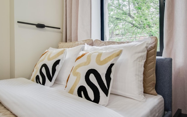 Студия EasyGuest у метро
 Рижская