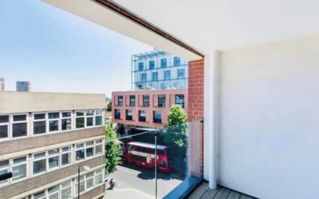 Impeccable 1-bed Apartment in London