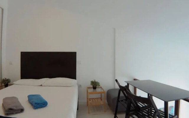 Estudio cercano a Plaza Castilla CBA5