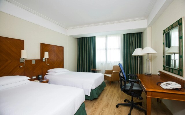 Отель Hilton Rome Airport
