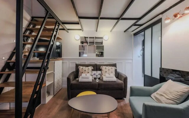 Comfortable Duplex in the Heart of Paris!