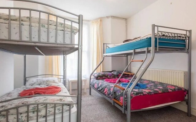 Casa Mirian London