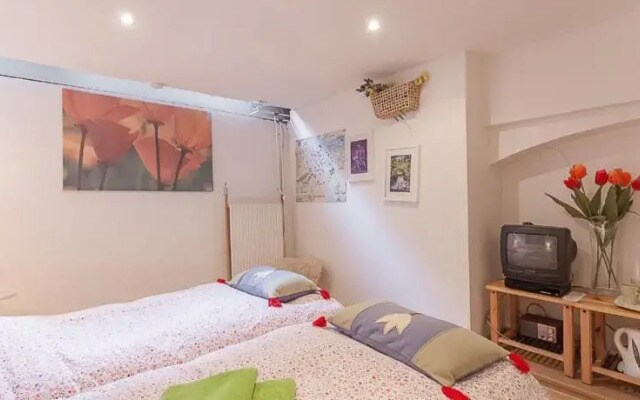 B&B with garden in Amsterdam
