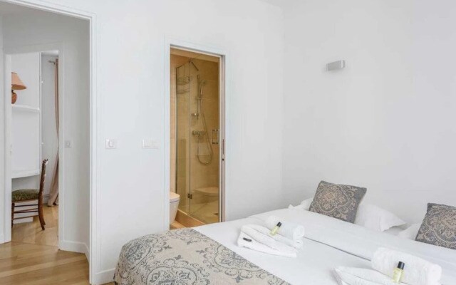 Luxury 4-bdr Apartment Near Saint-germain-des-prés