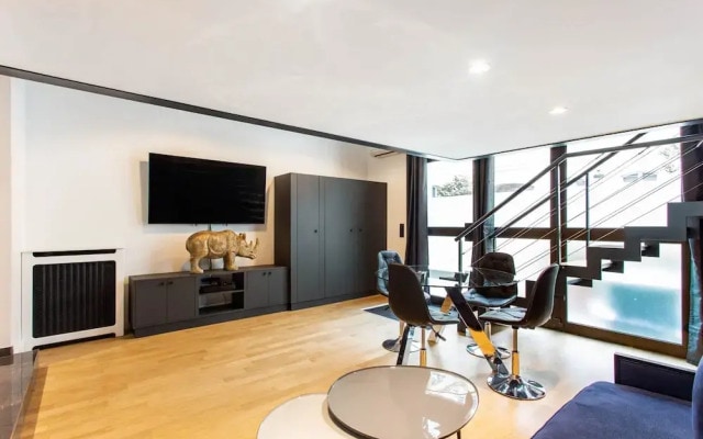 Modern Studio for 4 People - Arc de Triomphe
