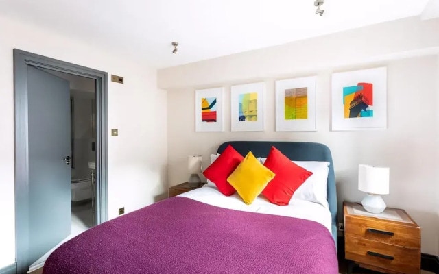 Classy Notting Hill Nest