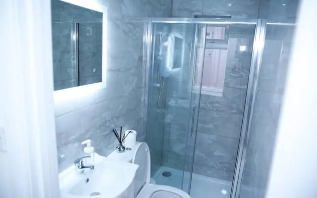 Apartment - Sleeps 2 & Free Parking