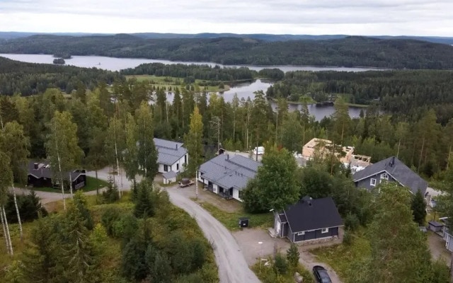 Spacious 2BR Cabin at Riihivuori Peak