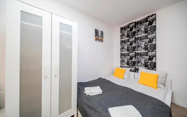 6 Cities Rooms